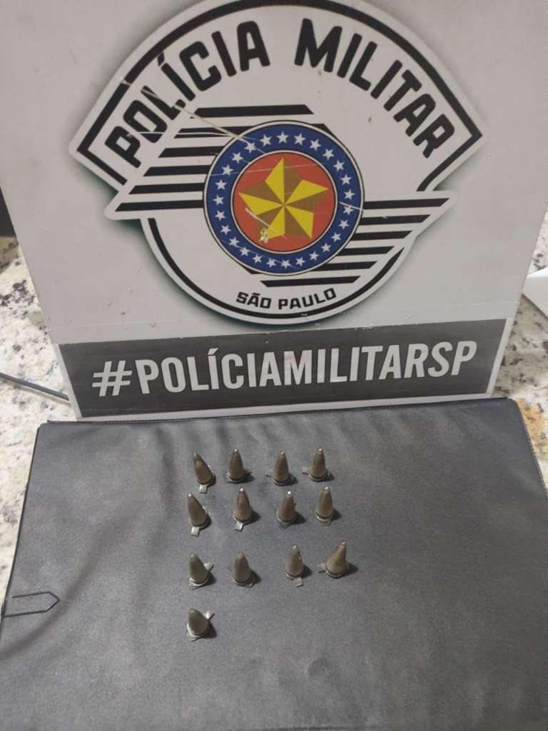 Adolescente é detido com drogas pela PM em Leme e liberado na CPJ 2 DROGA 13