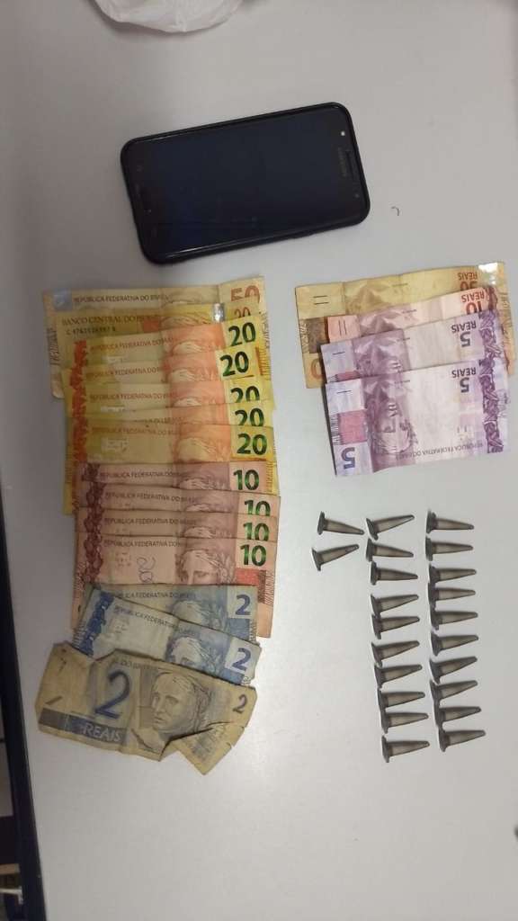 Crédito. Popular denúncia tráfico para a equipe da ROMU da GCM de Pirassununga 4 Droga GCM 3
