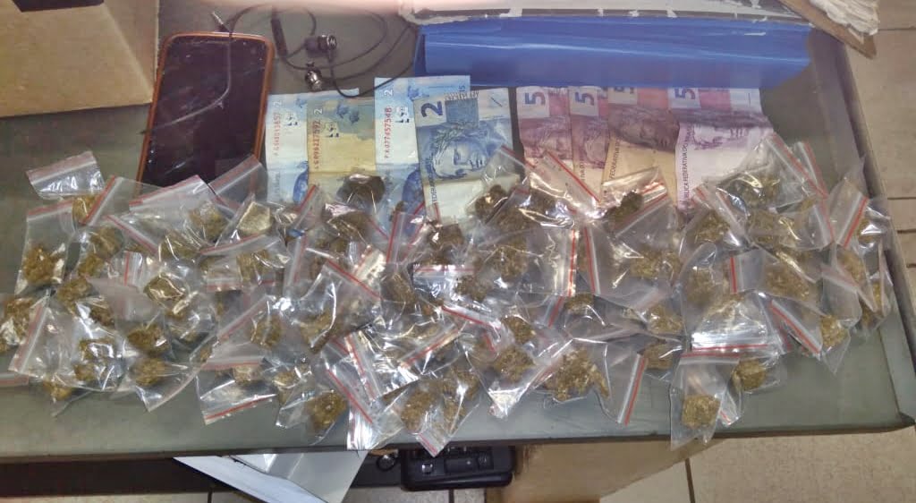 Força Tática de Porto Ferreira prende homem por tráfico de drogas 2 Drogas P 2