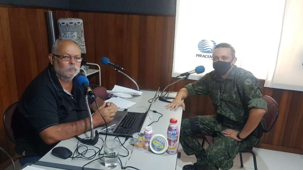 Antônio Naressi e Tenente PM Ivo de Moraes na Rádio Piracema