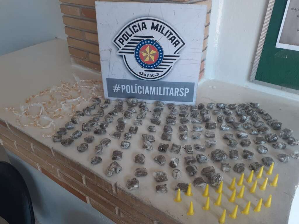 PM de Leme apreende grande quantia de drogas. Adolescente se exaltou na CPJ 1 DROGA PM LEME 1