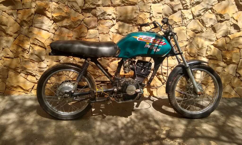Policiais Militares de Pirassununga recupera motocicleta com identificação suprimidas