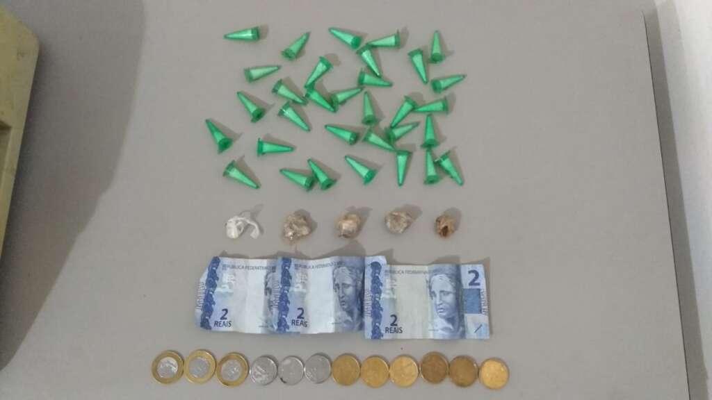 Adolescente detidos com drogas na periferia de Leme pela Polícia Militar 1 PM LEME 2