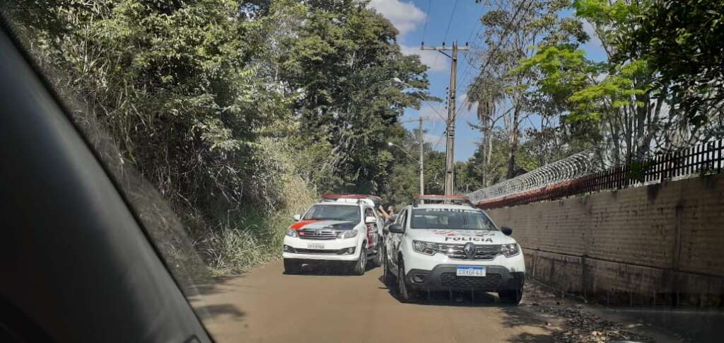 Dupla é presa pela PM após arrombamento de imóvel e furto de eletrônicos 4 furto vtrs