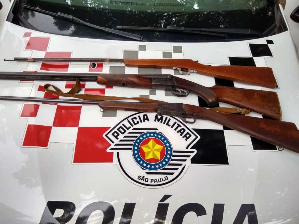 Denúncia leva PM apreender três espingardas em Pirassununga 1 arma 2 1