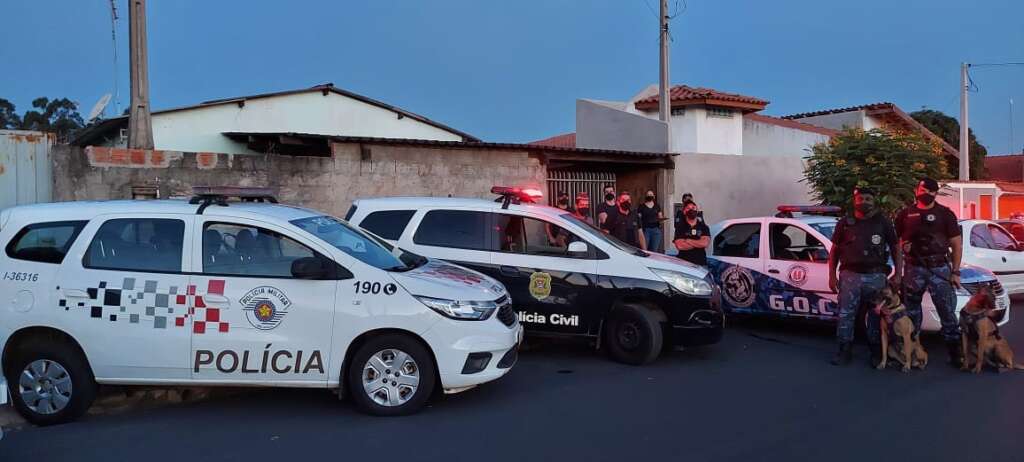 Polícia encontra 243 eppendorf's com cocaína em casa de funcionária de Escola de Pirassununga