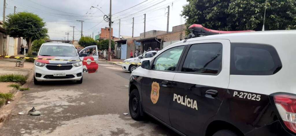Leme: Quatro baleados, dois morreram, um grave, uma mulher com disparo no pé e dois cachorros mortos 7 digi