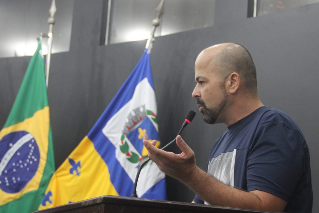 Vereadores de Descalvado deverão revogar “Lei” do aumento denunciado pelo radialista/jornalista Ademir Naressi 9 Daniel