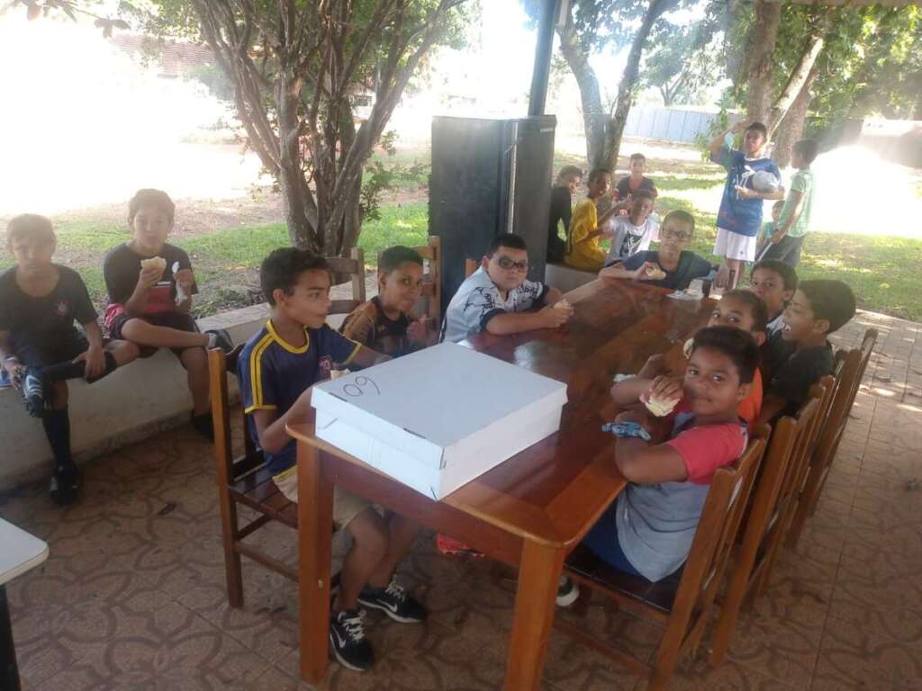 Após dois anos devido ao Covid-19, atividades do Projeto Social (futebol) é reiniciado pela Polícia Militar 4 FUTE 4