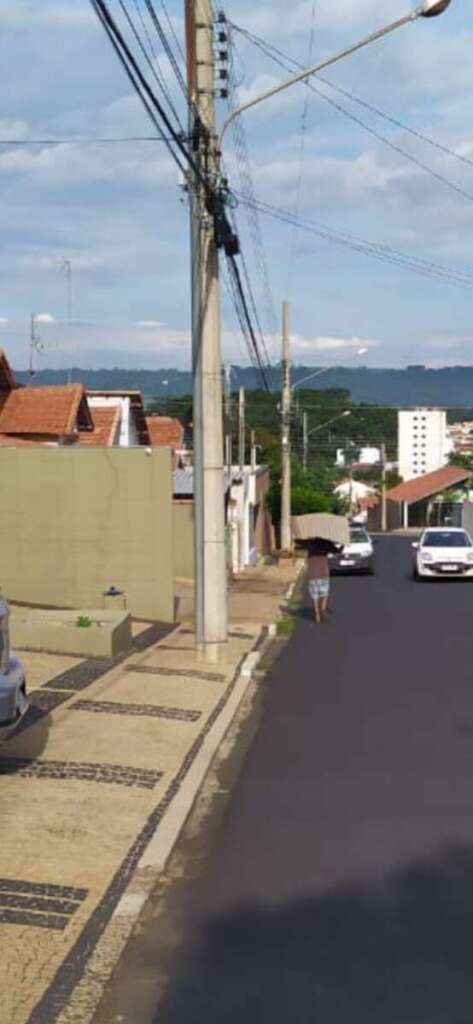 GCMs prende dois por furto de telhas de prédio sob responsabilidade do município 3 TELHA 1