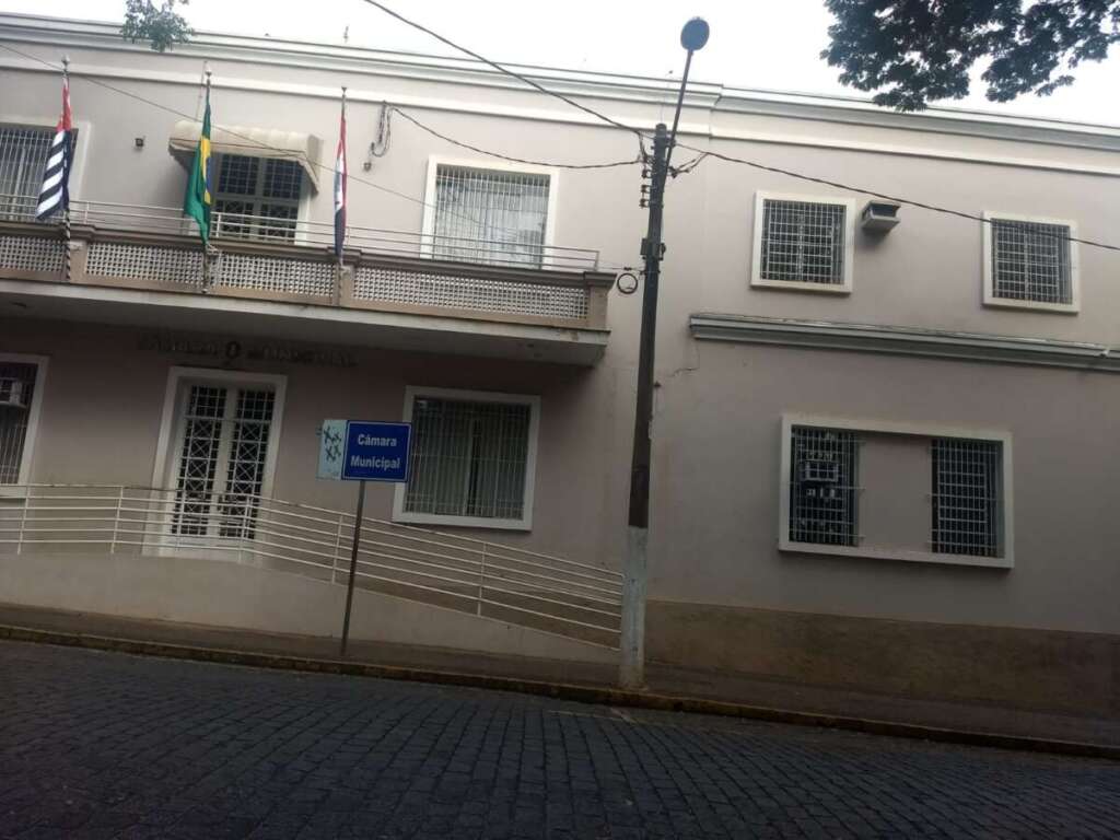 Camara Municipal 1