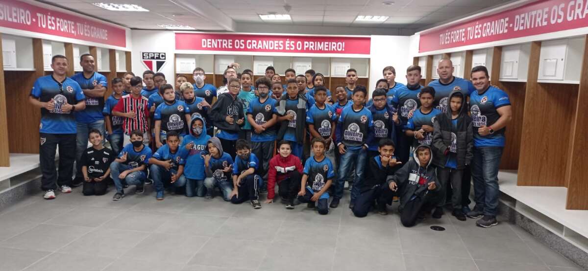 Escolinha Social da PM de Pirassununga esteve em jogo do brasileirão do São  Paulo no Morumbi