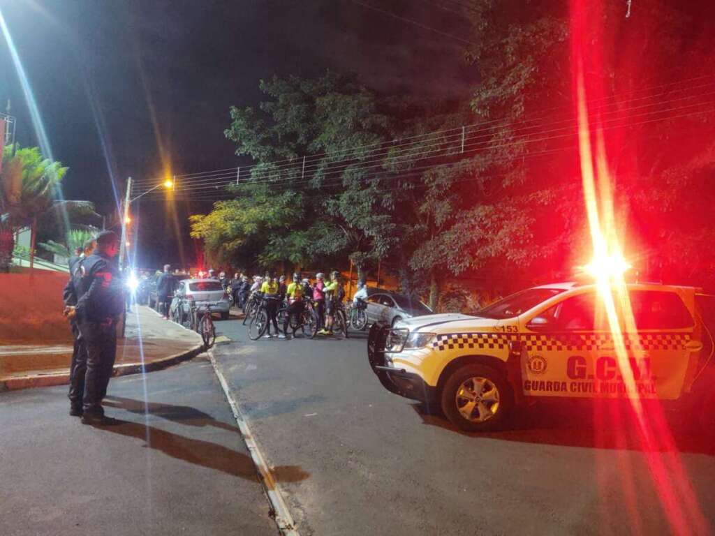 Foragido da justiça é preso em ação da GCM no Distrito de Cachoeira de Emas 1 GCM PASCOA 5 2