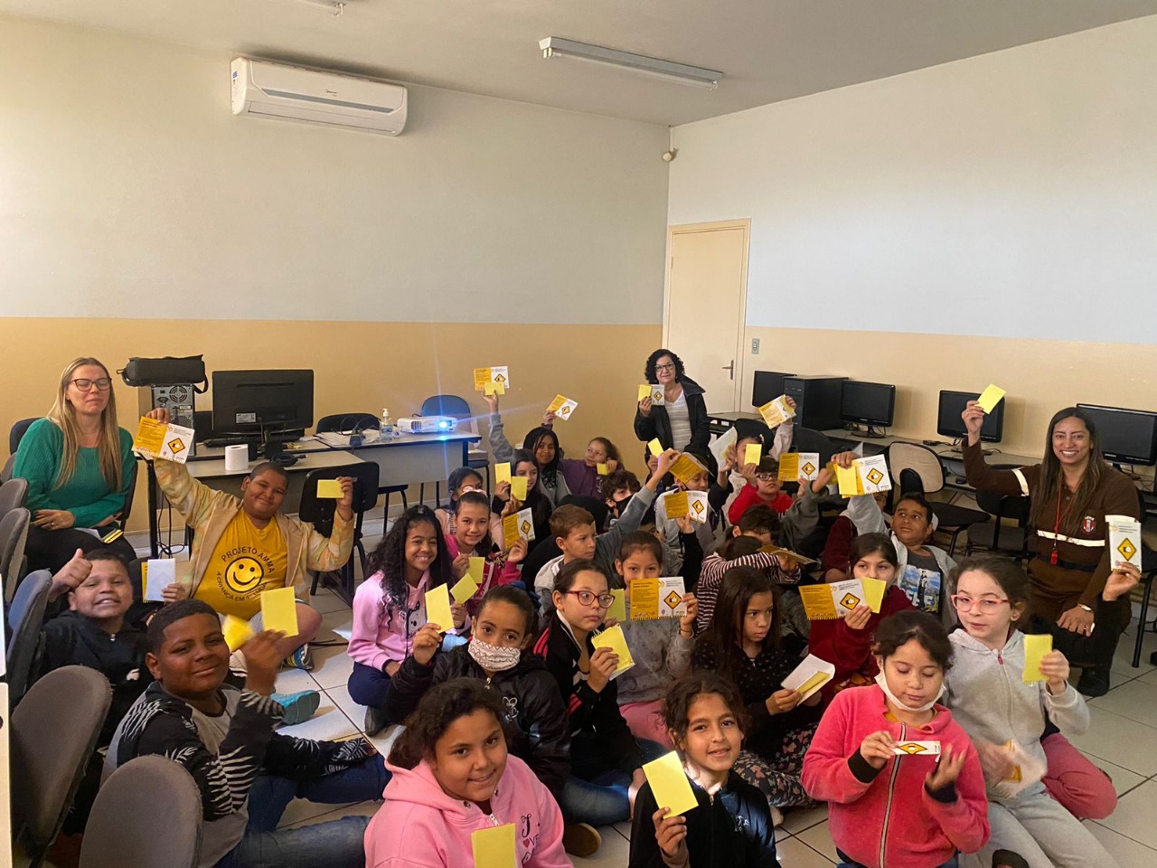 DEMUTRAN comemora semana nacional do trânsito com palestras nas escolas 2 DEMUTRAN 3