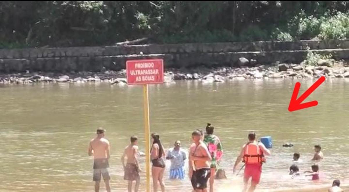 Salva-Vidas-cachoeira-de-emas