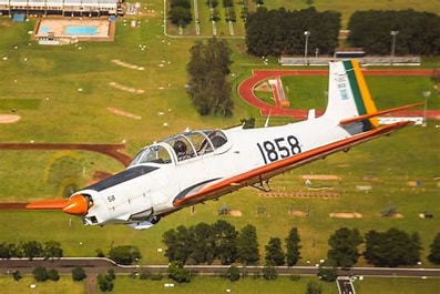 T-25 da AFA em treinamento está desaparecido com Oficial e Cadete 1 T 25