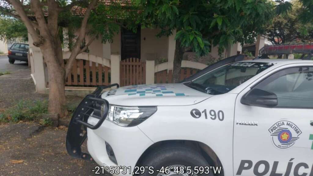 PM Ambiental. Multas, solturas de pássaros e apreensão de caminhões e máquina 7 Ave 7