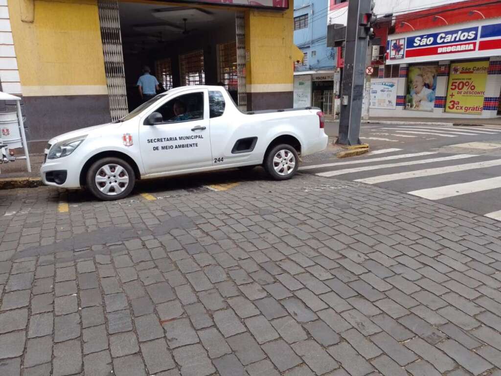 Carro Meio Ambiente 1