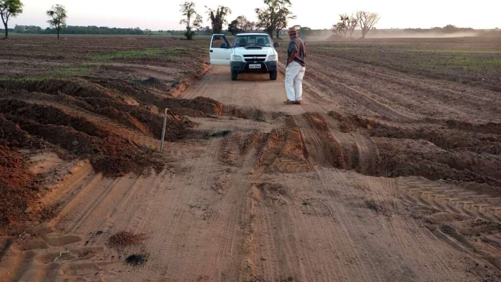 ESTRADA ARRUINADA 2 1