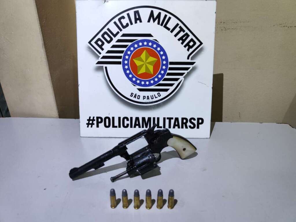 Revolver entregue em 1999 ao Exército Brasileiro é apreendido com suspeito em Pirassununga