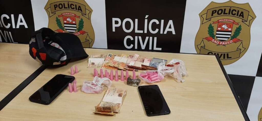Polícia Civil desencadeia "operação" com apoio da GCM e prende um por tráfico de drogas 4 WhatsApp Image 2023 02 10 at 22.57.46