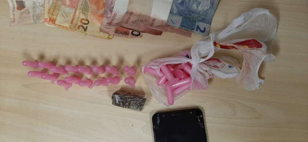 Polícia Civil desencadeia "operação" com apoio da GCM e prende um por tráfico de drogas 2 WhatsApp Image 2023 02 10 at 22.57.46 2