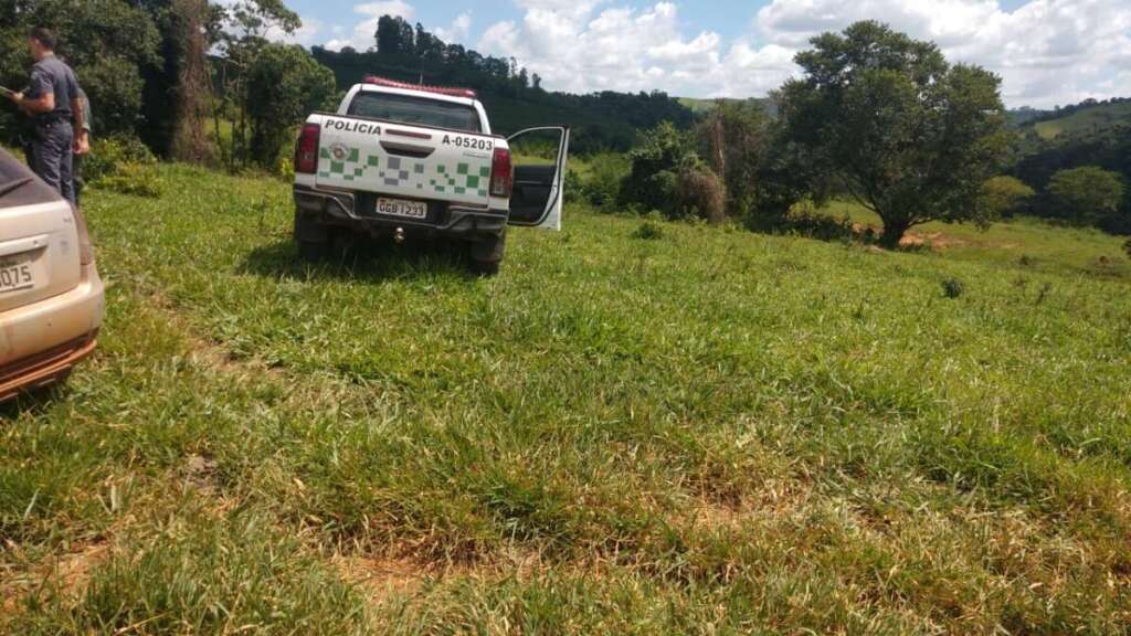 Homem é flagrado pescando em local proibido no Rio Mogi Guaçu. Denúncia leva ambientais para Caconde 5 WhatsApp Image 2023 03 31 at 22.14.43