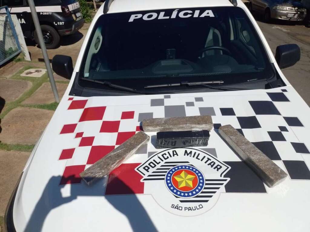 "Garagem" de um traficante da zona leste de Pirassununga é preso pela PM com considerval quantia de drogas 2 WhatsApp Image 2023 04 01 at 14.39.18 2