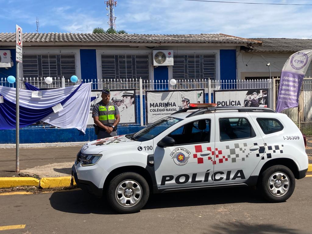 Escolas do município de Pirassununga tiveram policiamento ostensivo nesta quinta-feira 27 pm escola pirassununga 20 abril 25