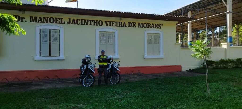 Escolas do município de Pirassununga tiveram policiamento ostensivo nesta quinta-feira 2 pm escola pirassununga 20 abril 59