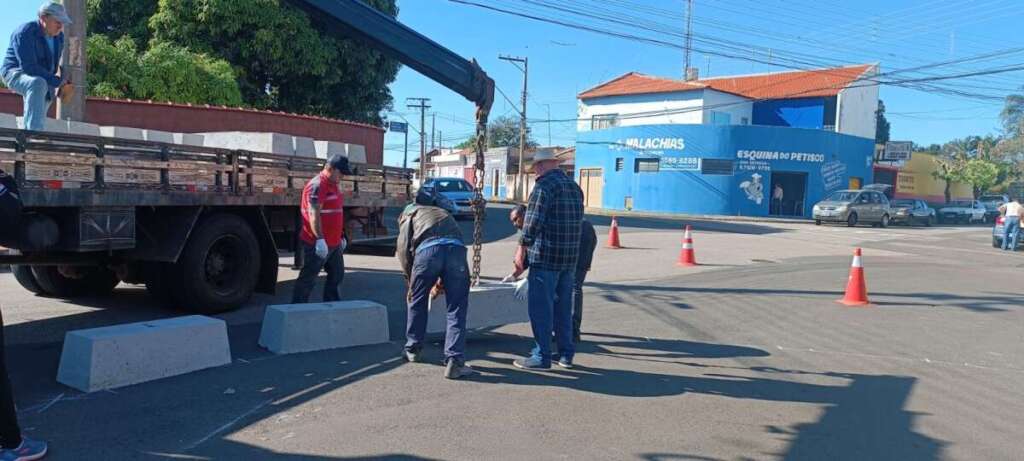 Confluência de rua no Jardim Morumbi tem rotatória implantada 3 WhatsApp Image 2023 05 17 at 09.40.54 1