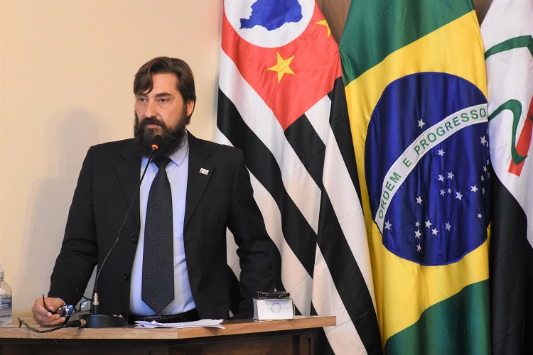 João do Sal Filho cobra limpeza em quadra do Jardim Eldorado 1 0350169001687269383