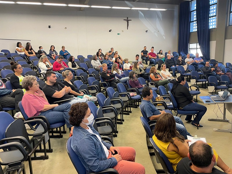 Palestra "desastrosa" foi organizada pela Secretária de Administração de Pirassununga 2 palestra hapvida6