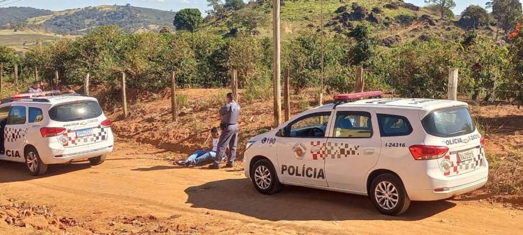 Estelionatários são presos em por PMs da 1ª Cia, do 24º BPM/I em São Sebastião da Grama 1 WhatsApp Image 2023 07 24 at 12.35.45
