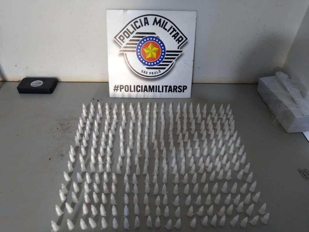 Denúncia leva PMs a encontrar 300 eppendorf's enterrados na zona leste 1 dcdb06ad 736e 49c4 b869 8d767e1fc8b0