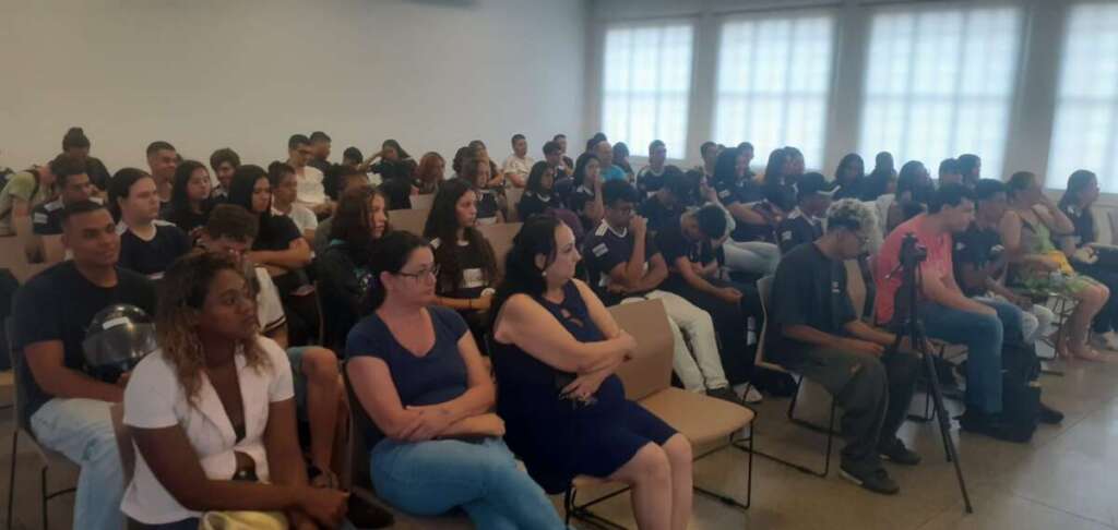 ACIP promoveu palestra sobre empreendedorismo para alunos da EE Pirassununga 2 55220f10 3a0b 4eb8 a0a2 dc6b03a31534
