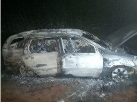 Veículo roubado em Piracicaba é abandonado e incendiado em Pirassununga 1 WhatsApp Image 2024 03 01 at 03.05.34