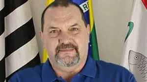 Justiça determina José Carlos Mantovani ao 'posto' de Prefeito do município de Pirassununga 1 baixados 4