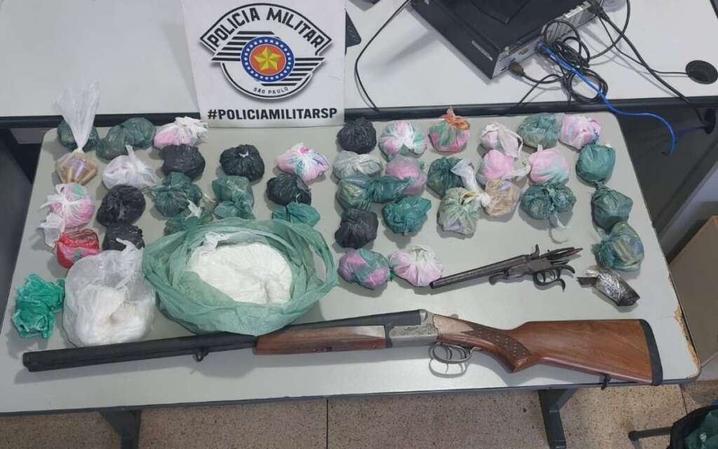 Policiamento de área de Pirassununga prende homem com grande quantia de drogas e armas 1 8ecf510f e88c 4e3f 84ac bd88fdcc57f0