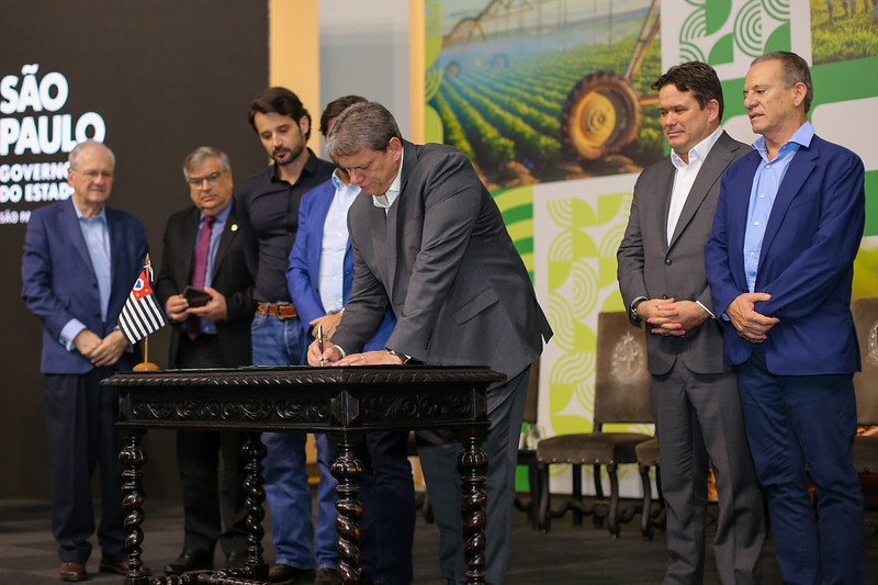 Governo de SP anuncia pacote de R$ 340 mi para o agronegócio e premia municípios com melhores práticas no setor 2 54200834705 6d2e3322eb c