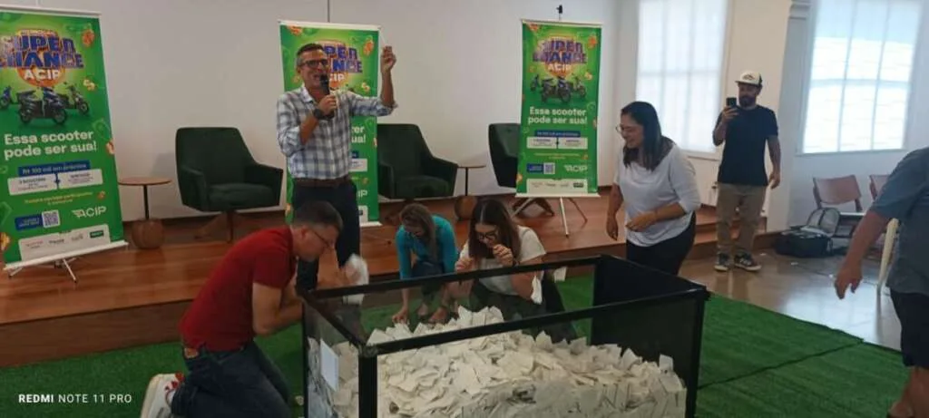 A ação Super Chance ACIP, distribuiu R$ 100.000,00 em Vales Compras e Motocicletas 1 83a44ce7 d5ad 42fd ab5a fd597a8bd7b8