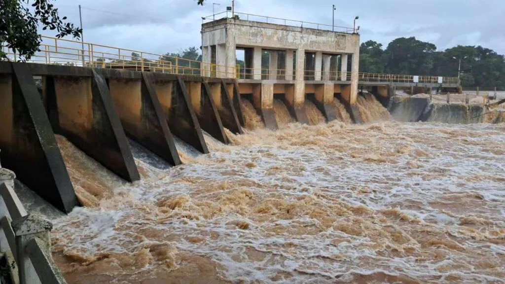 Vazão do Rio Mogi Guaçu deixa "Recanto Turístico" de Cachoeira de Emas com cenário vislumbrante 4 IMG 20250201 WA0027