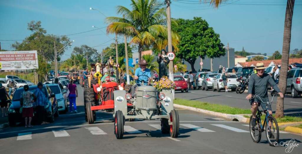 Fé, Tradição e Gratidão à Terra: A 3ª Tratorada da Paróquia Santa Rita de Cássia. 9 IMG 20250527 WA0108