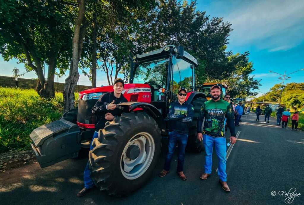 Fé, Tradição e Gratidão à Terra: A 3ª Tratorada da Paróquia Santa Rita de Cássia. 22 IMG 20250527 WA0110