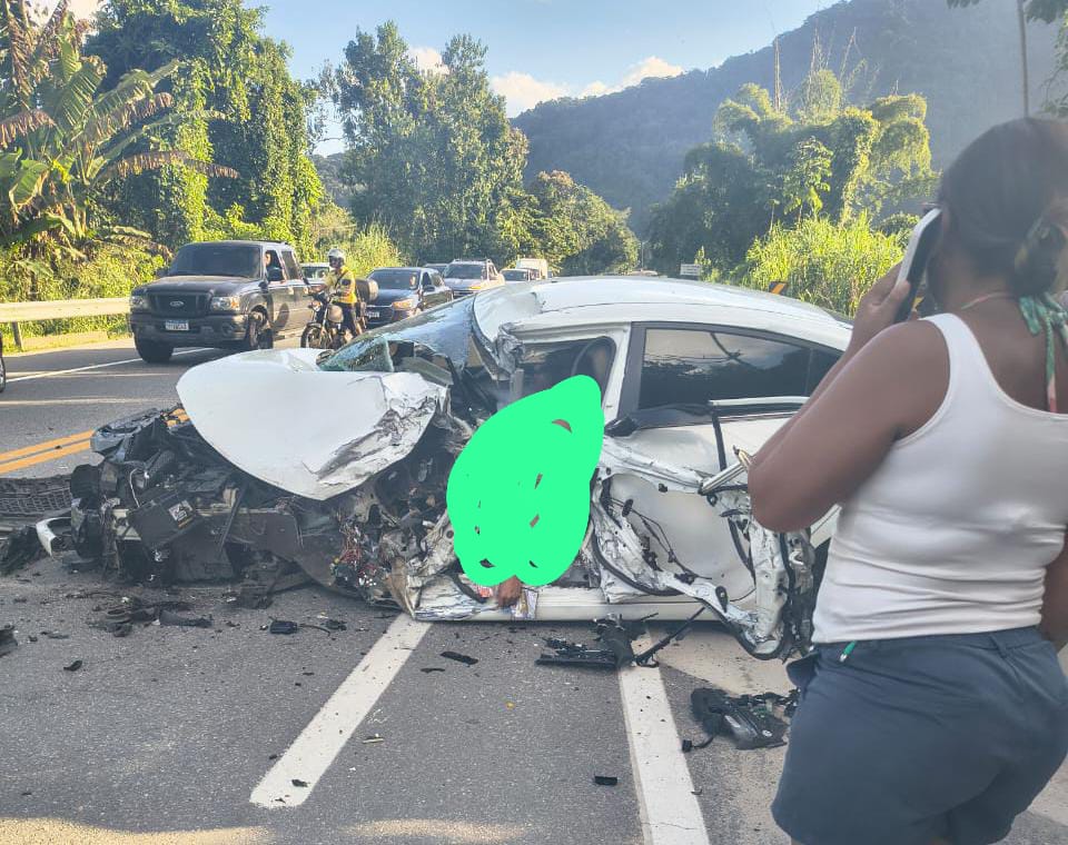 Colisão na Rio/Santos, deixa vítima e, ao menos uma morte 1 WhatsApp Image 2025 05 02 at 17.54.29