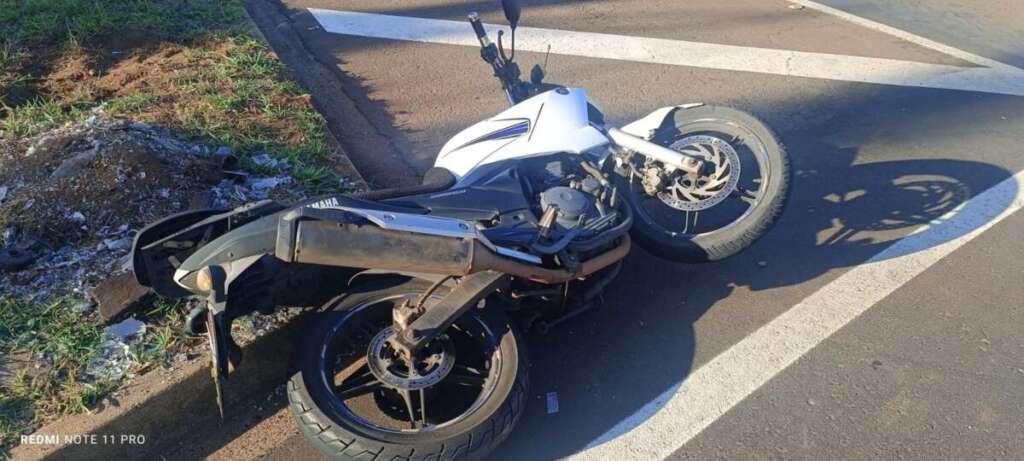 Colisão entre carro e motocicleta na SP-201, no primeiro acesso ao Cerrado de Emas 1 WhatsApp Image 2025 06 02 at 16.42.18
