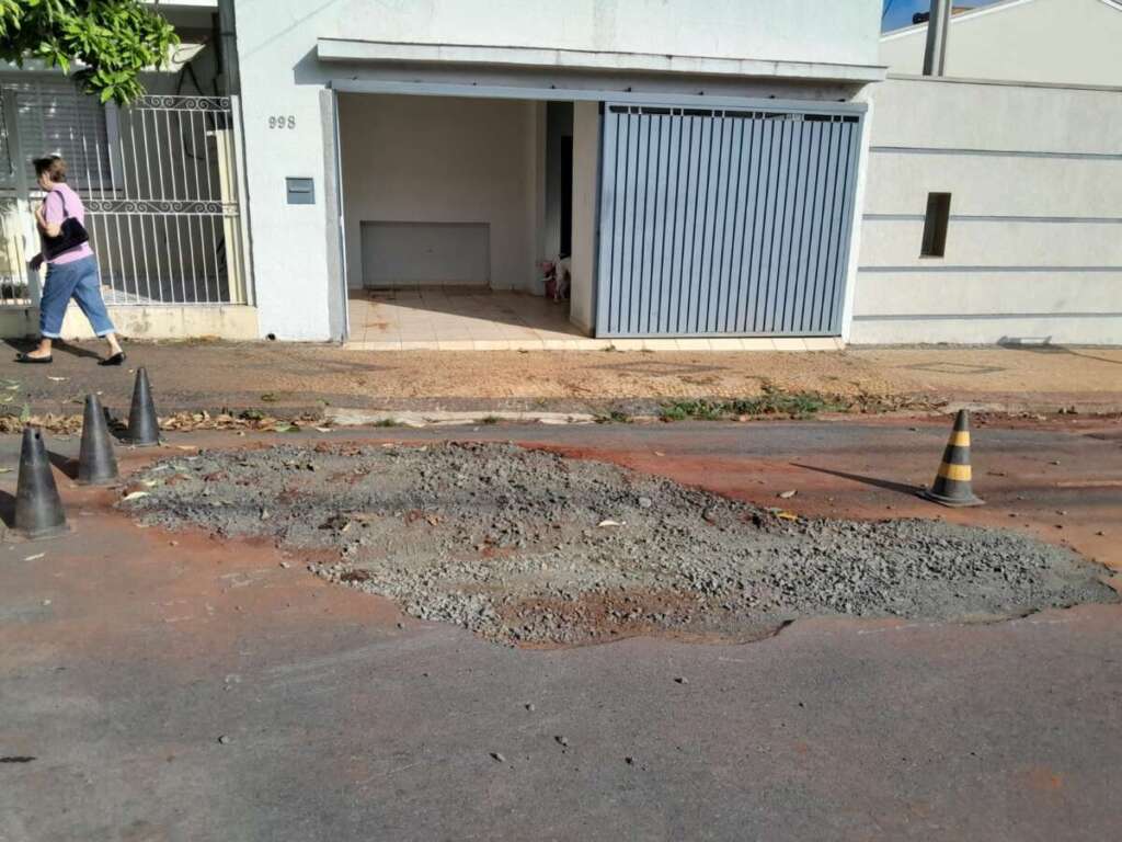 Por falta de um ‘administrador’ SAEP é insuficiente em serviços prestados nas ruas da cidade 1 WhatsApp Image 2025 06 11 at 11.42.10