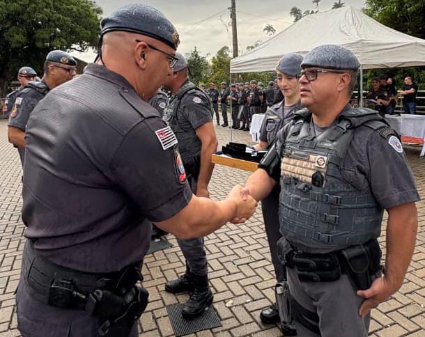 Cabo PM R. Nascimento recebe duas homenagens durante solenidade Operação Impacto 100 dias 1 f53dd827 a8d0 4f51 a279 c1aeacadbb4d