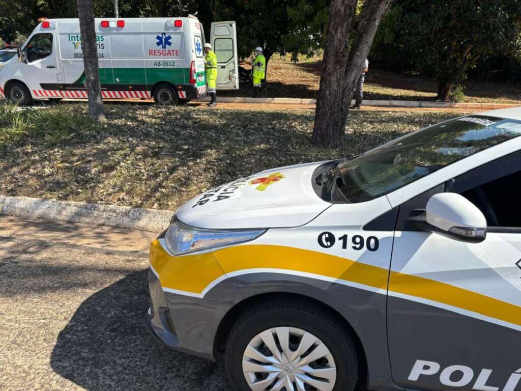 Surto Psicótico. Policiamento Rodoviário do 2º Pelotão de Pirassununga evitam suicídio 2 7d72004b 0a83 48bd 99d3 d836a3974c3a