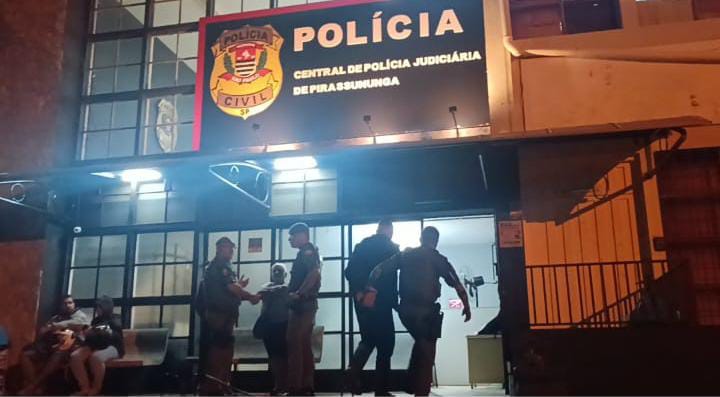 Policiais Militares do Apoio Tático e de Força Tática prende criminoso uma hora depois de praticar roubo em Pirassununga 3 e6e21c1e 7cd3 4bae a49c 8e70cddd967d 1